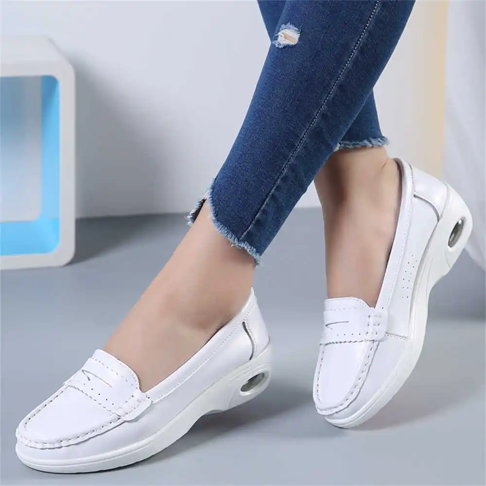 남녀공용 두꺼운 밑창 슬립온 화이트 트레이너, 플랫 슈 - Tech Accessories For College 리뷰 및 가격