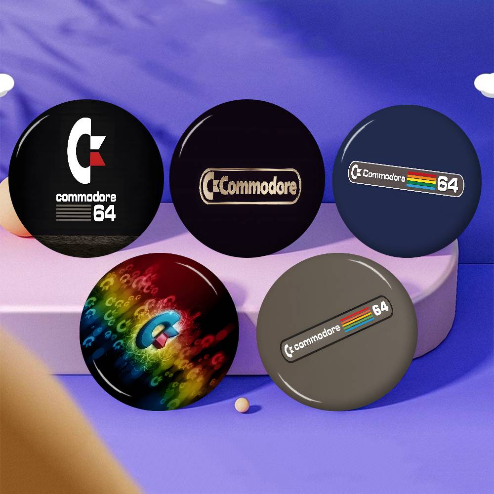 C-Commodore-64 레트로 테크 애니메이션 버튼 - Tech Accessories Backpack 리뷰 및 가격